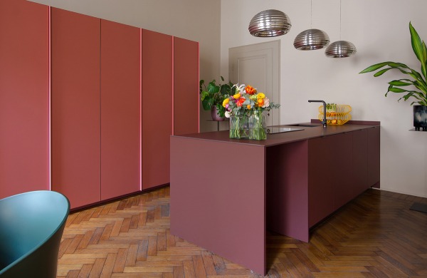 MODOO Kitchen, FENIX Rosso Jaipur and Arpa Rosa Shade surfaces